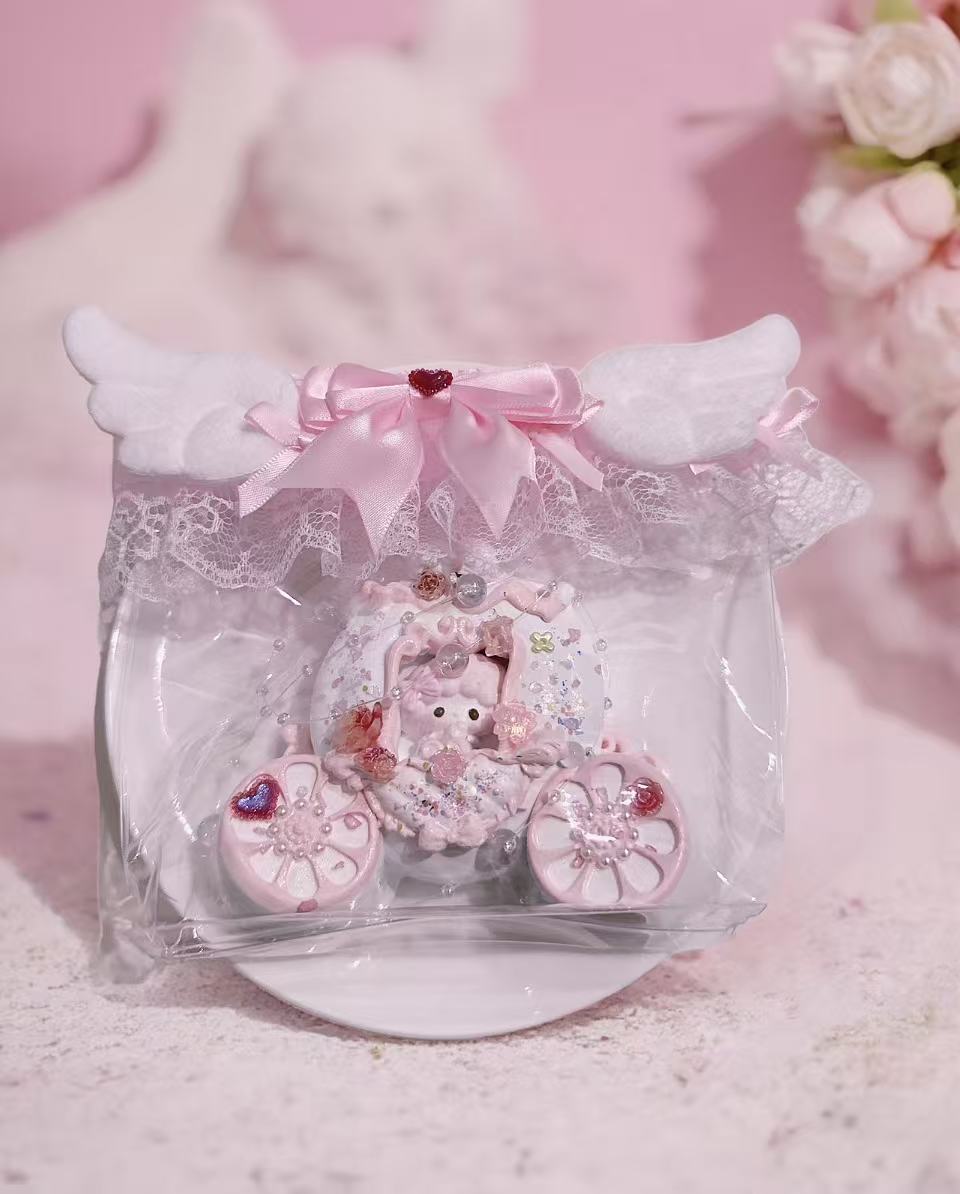 Piano Celestial Crystal Carriage Taba Squishy