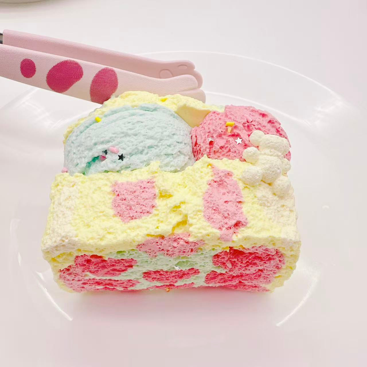 Fantasy Parfait Toast Taba Squishy