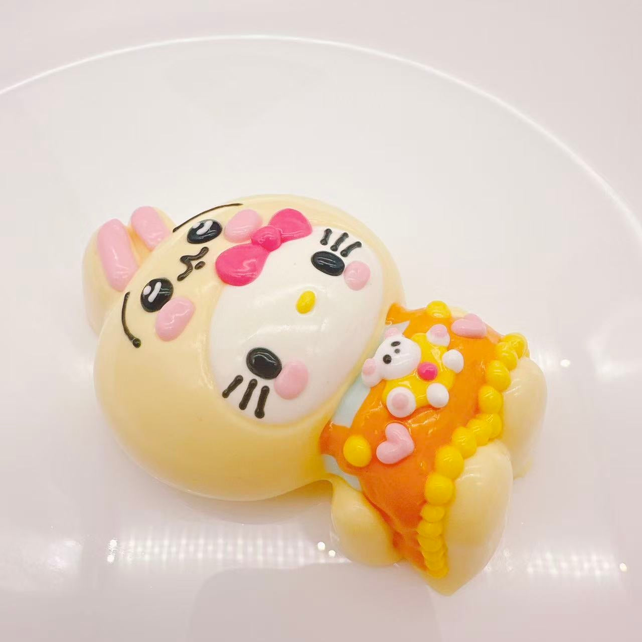 Kitty in Usagi Taba Squishy