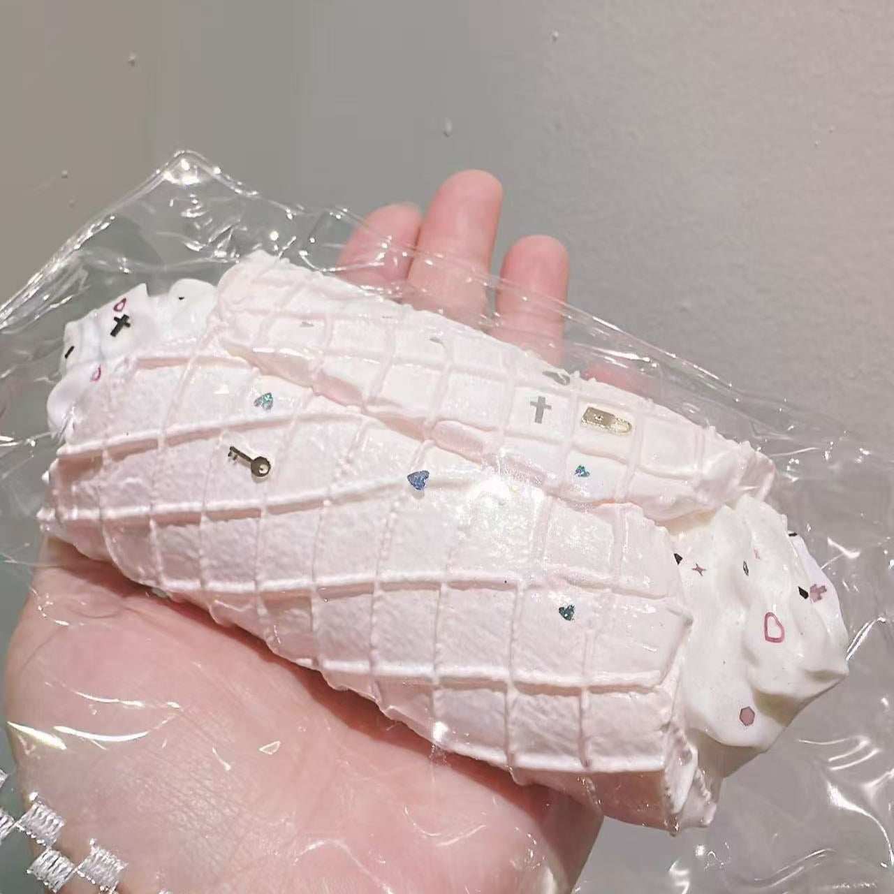 Waffle Icecream Taba Squishy