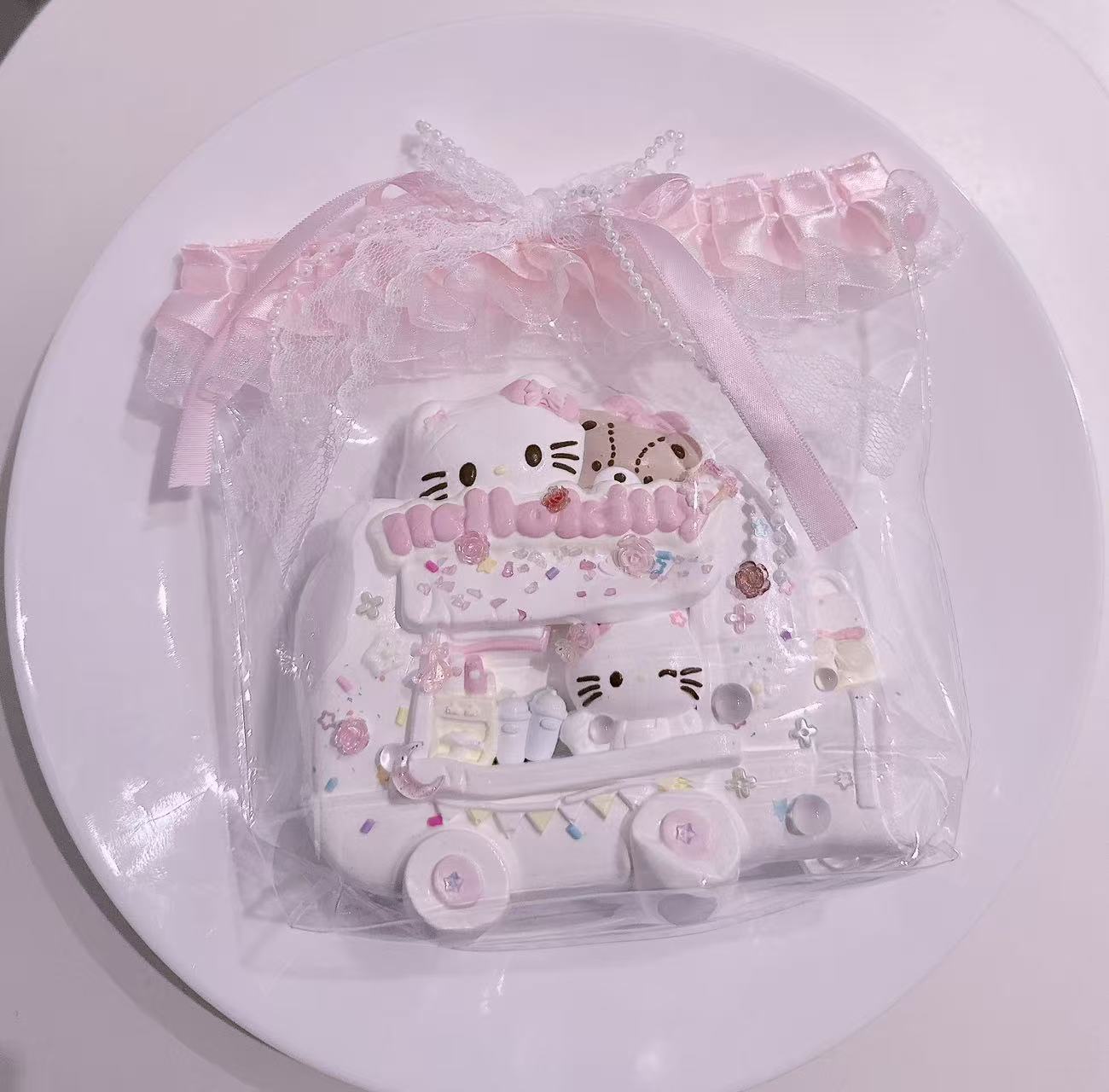 Pink Cream Kitty Beverage Van Taba Squishy