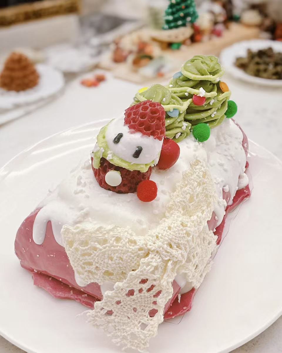 Snowy Santa Log Train Taba Squishy