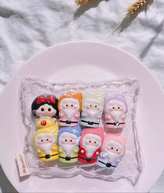 Snow White and Seven Dwarfs Taba Squishy