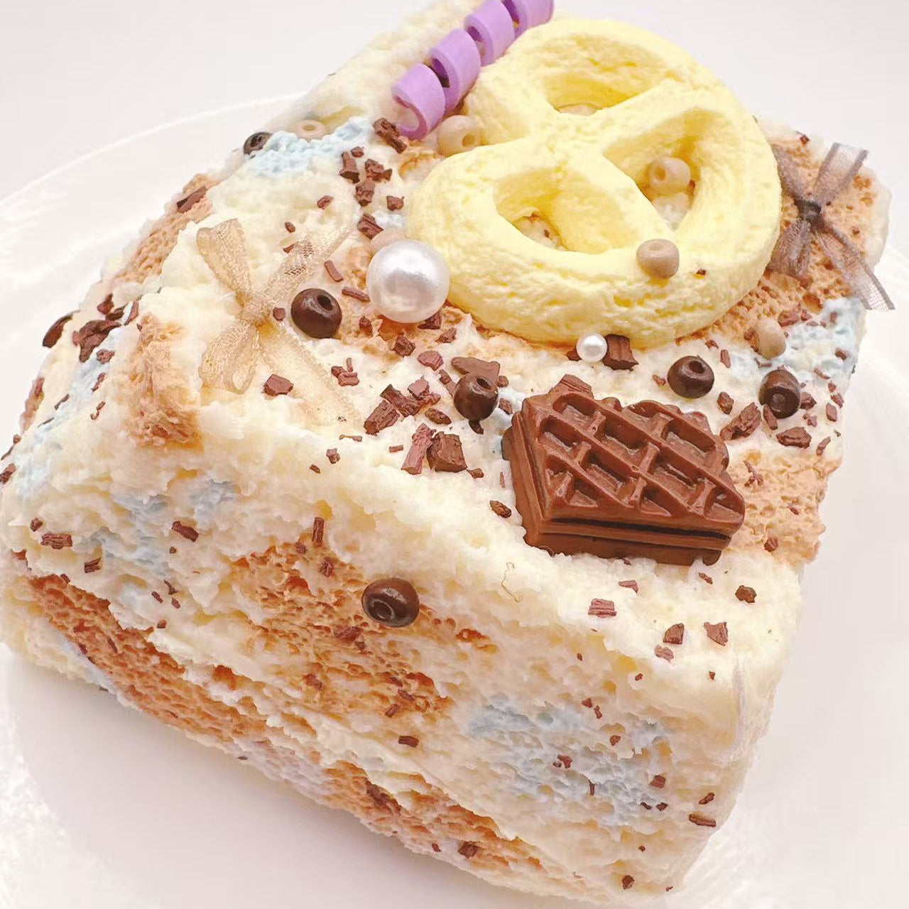 Sweet Pretzel Toast Taba Squishy